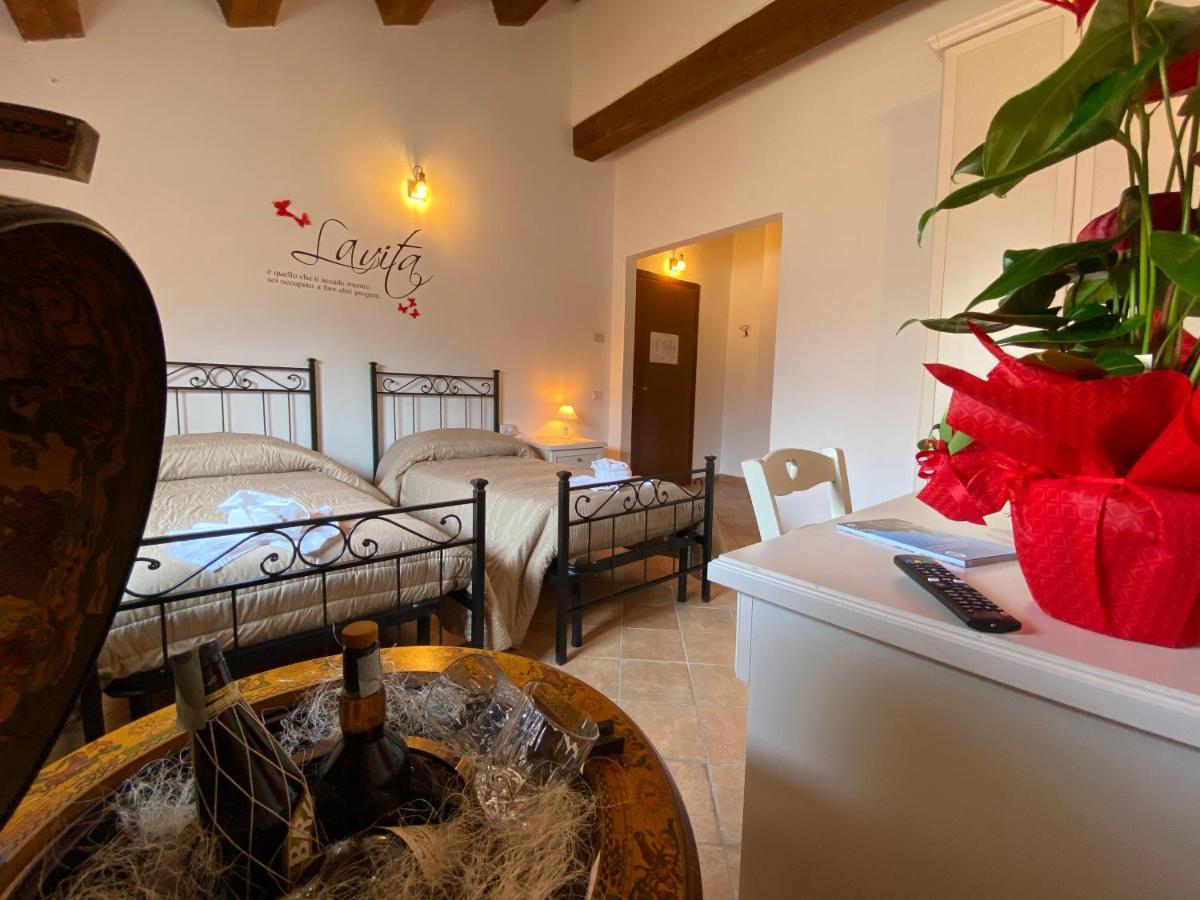 Locanda Della Pieve Pievebovigliana Dış mekan fotoğraf