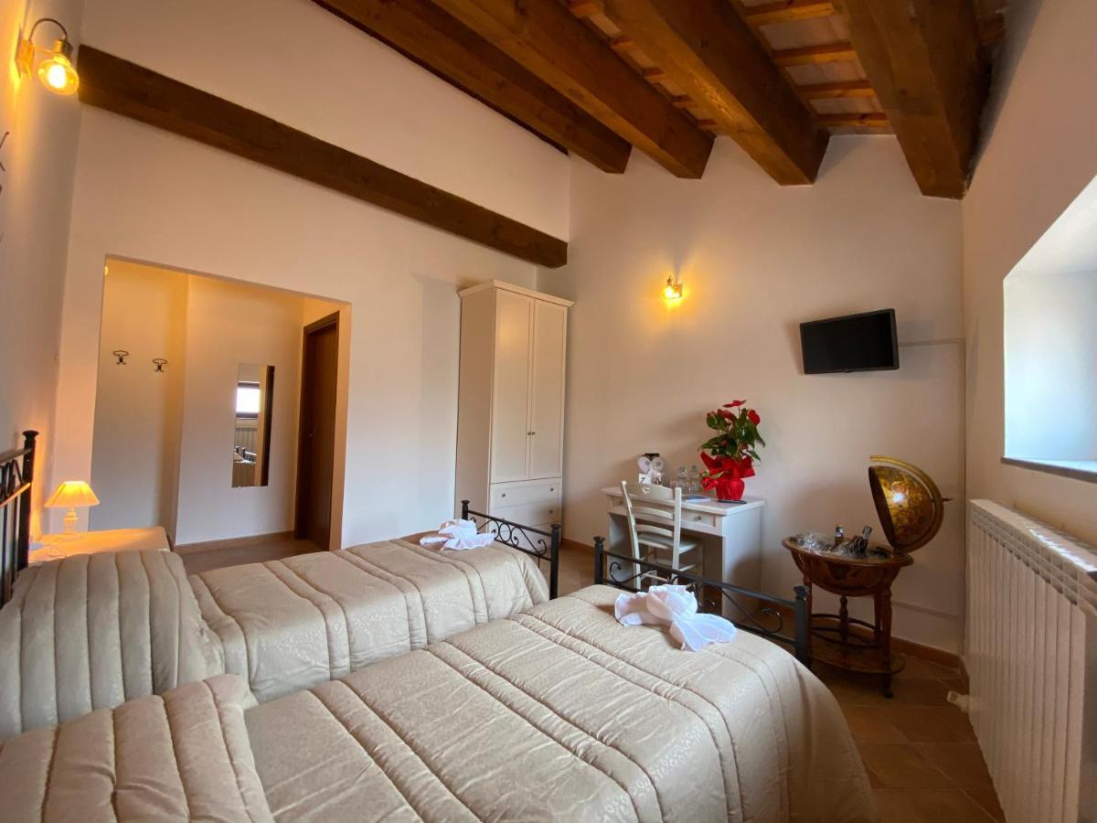 Locanda Della Pieve Pievebovigliana Dış mekan fotoğraf